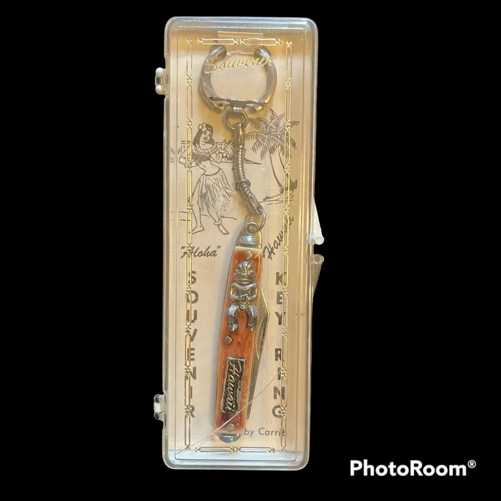 VTG Hawaiian Souvenir Key Chain With Tiki